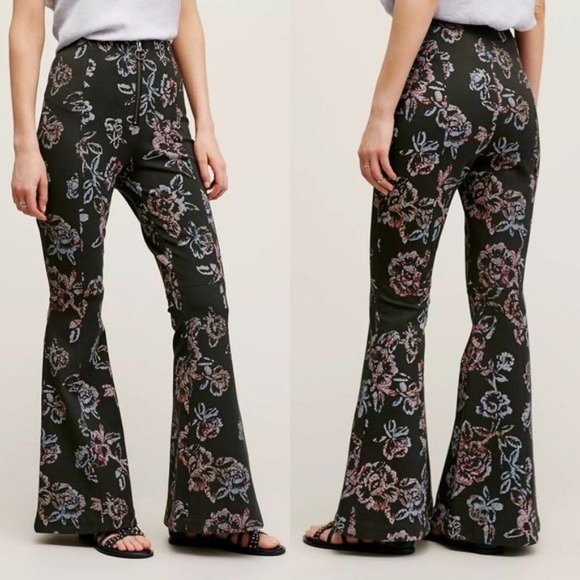 Free People Pants - Free People Born To Be Wild Bell Bottom Flare Floral Pants Size 6 Gray
